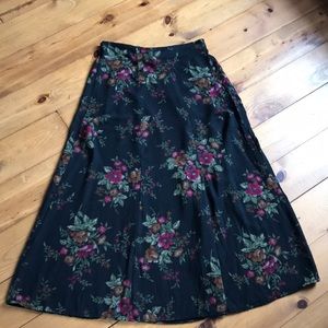 Ladies skirt